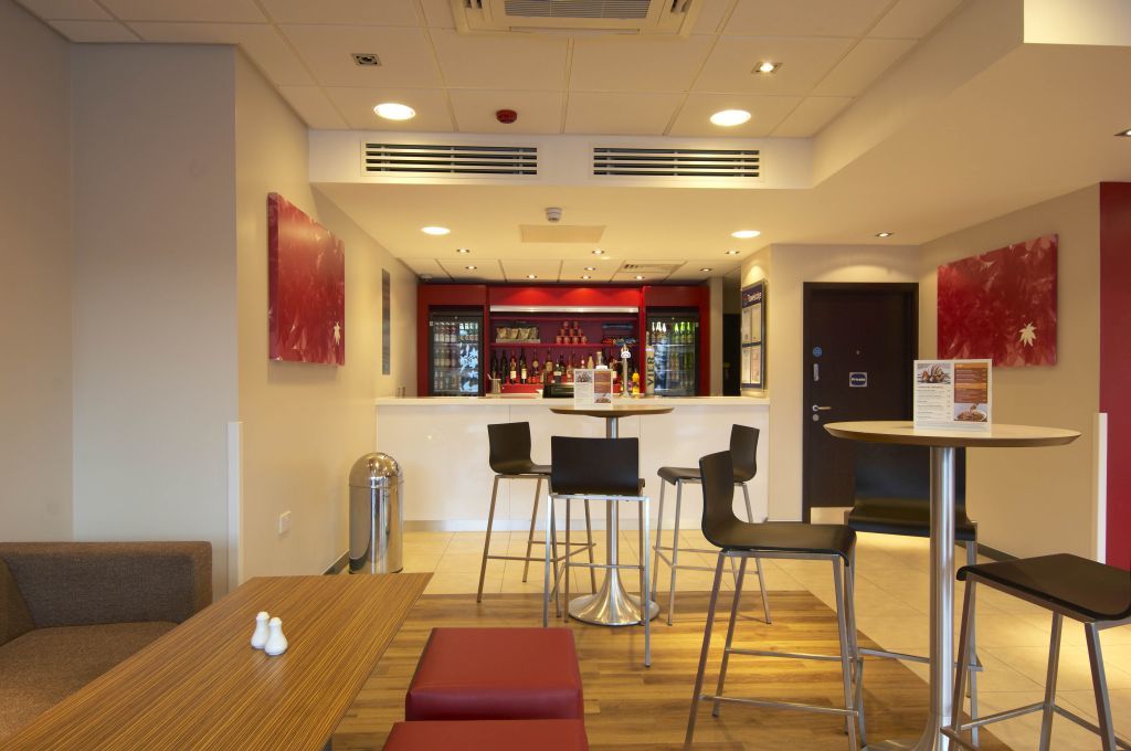 Travelodge London Stratford Hotel Luaran gambar