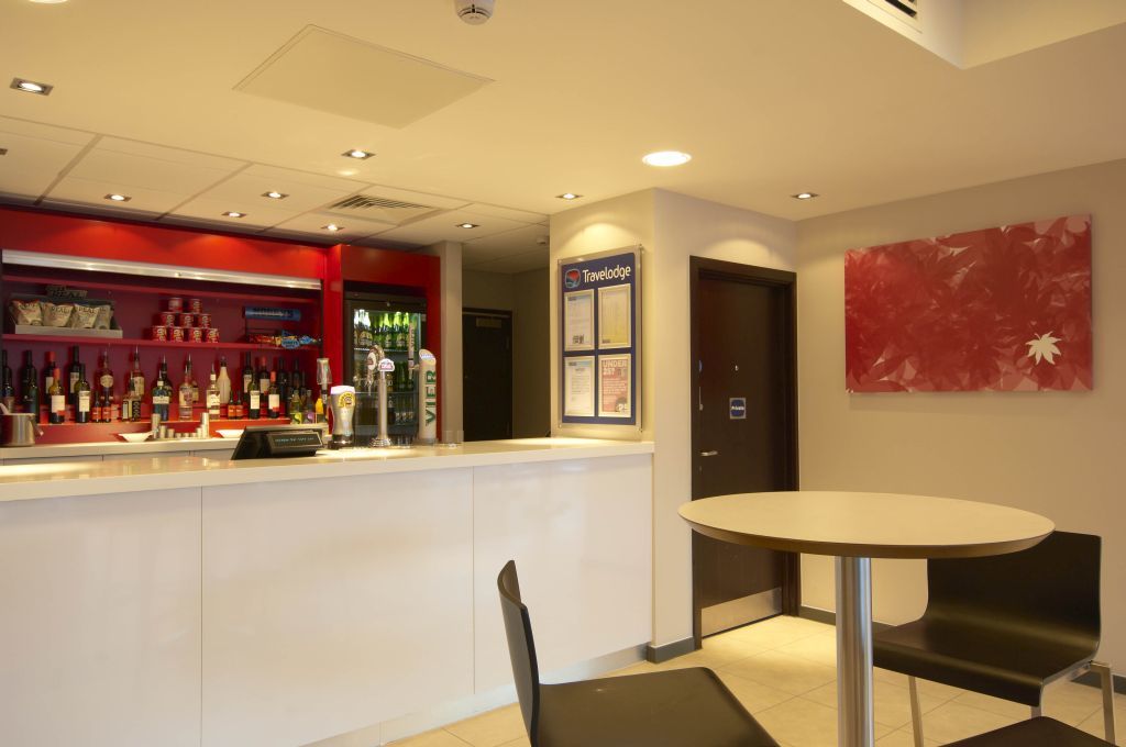 Travelodge London Stratford Hotel Luaran gambar