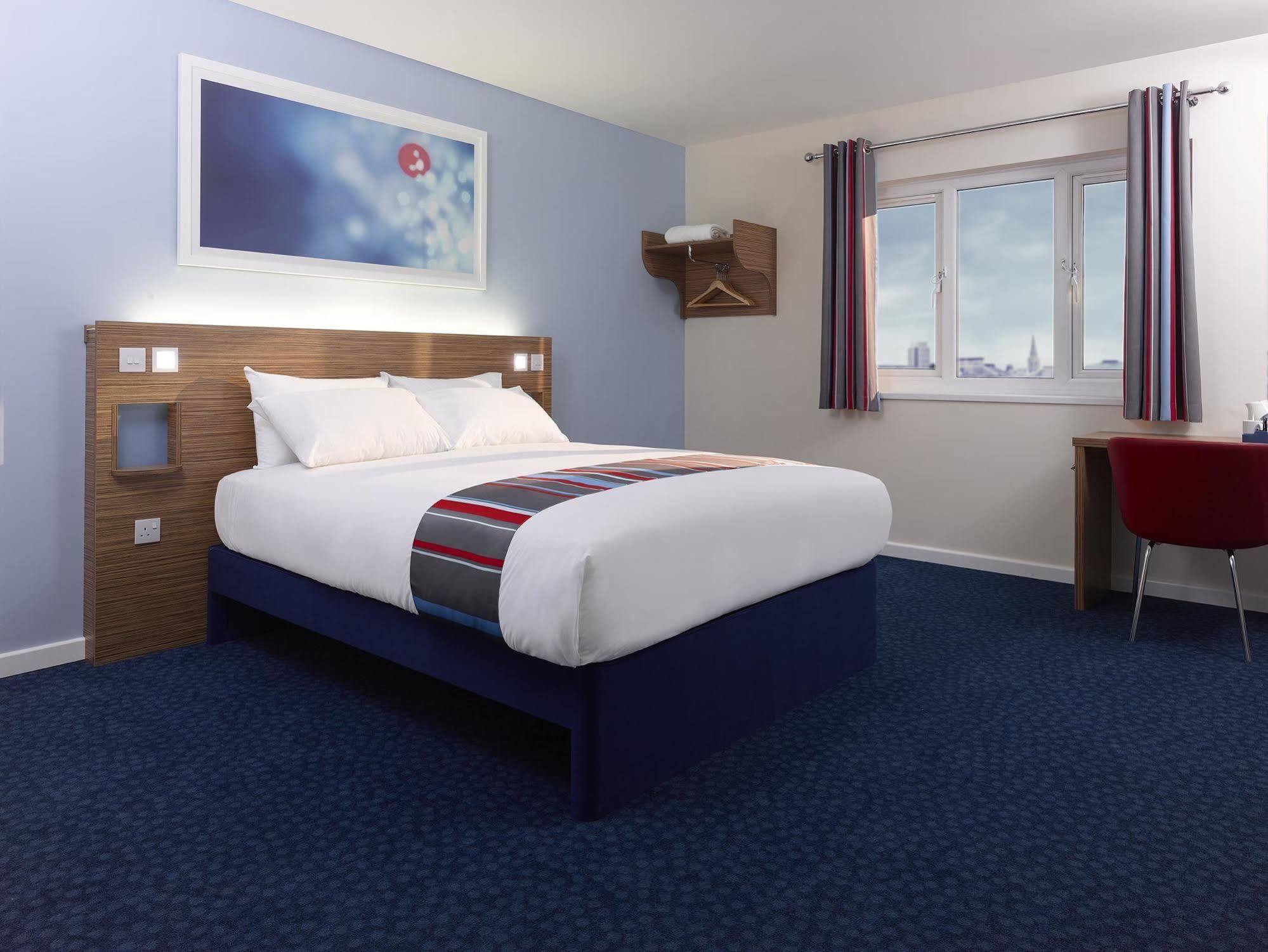 Travelodge London Stratford Hotel Luaran gambar